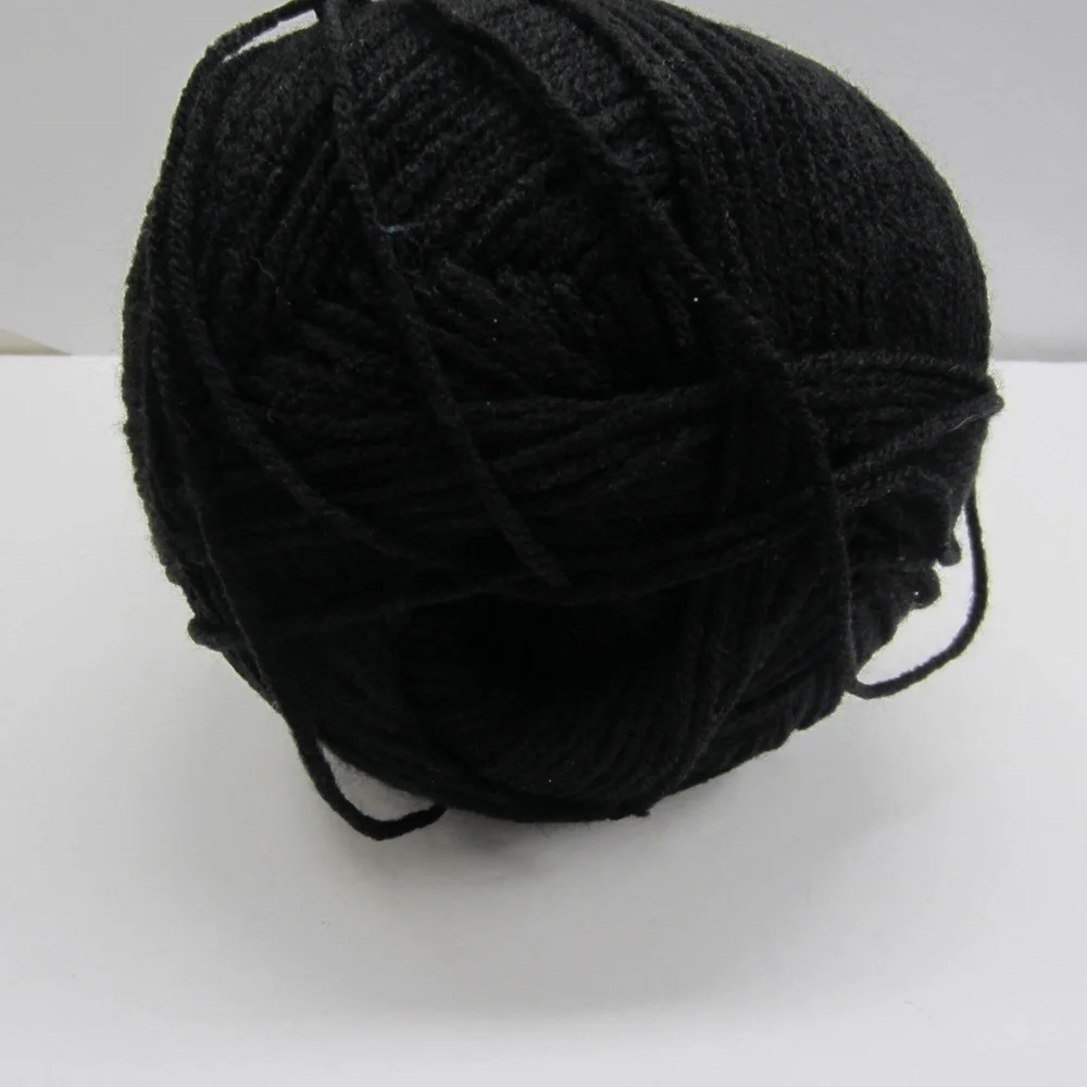 RED HEART Comfort‎ Yarn, Black Weight category: 4;!100% Acrylic